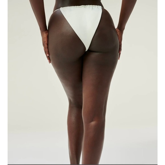 NWT Good American Tiny Ties Bikini Bottom in Ivory size 2 Med - Picture 5 of 9